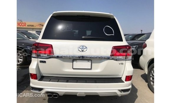 Buy Import Toyota Land Cruiser White Car in Import - Dubai in Clarendon Buy Import Toyota Land Cruiser White Car in Import - Dubai in Clarendon