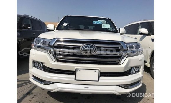 Buy Import Toyota Land Cruiser White Car in Import - Dubai in Clarendon Buy Import Toyota Land Cruiser White Car in Import - Dubai in Clarendon
