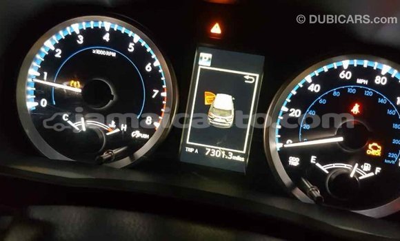 Acheter Import Voiture Toyota Highlander Blanc à Import - Dubai, Clarendon Acheter Import Voiture Toyota Highlander Blanc à Import - Dubai, Clarendon