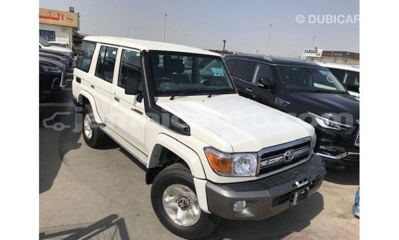 Buy Import Toyota Land Cruiser White Car in Import - Dubai in Clarendon Buy Import Toyota Land Cruiser White Car in Import - Dubai in Clarendon