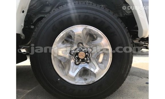 Buy Import Toyota Land Cruiser White Car in Import - Dubai in Clarendon Buy Import Toyota Land Cruiser White Car in Import - Dubai in Clarendon