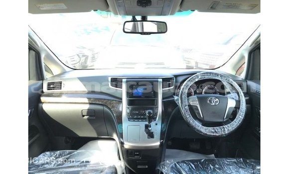 Buy Import Toyota Vellfire White Car in Import - Dubai in Clarendon Buy Import Toyota Vellfire White Car in Import - Dubai in Clarendon