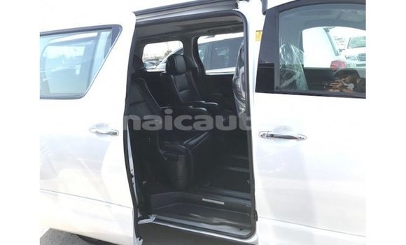 Buy Import Toyota Vellfire White Car in Import - Dubai in Clarendon Buy Import Toyota Vellfire White Car in Import - Dubai in Clarendon