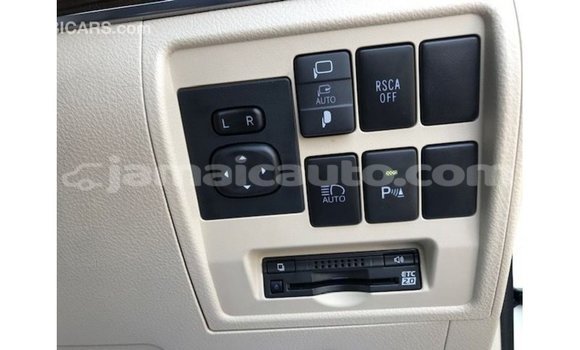 Acheter Import Voiture Toyota Land Cruiser Blanc à Import - Dubai, Clarendon Acheter Import Voiture Toyota Land Cruiser Blanc à Import - Dubai, Clarendon