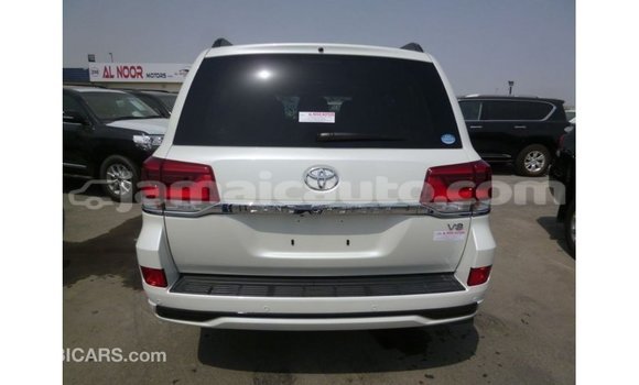Buy Import Toyota Land Cruiser White Car in Import - Dubai in Clarendon Buy Import Toyota Land Cruiser White Car in Import - Dubai in Clarendon