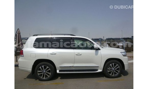 Buy Import Toyota Land Cruiser White Car in Import - Dubai in Clarendon Buy Import Toyota Land Cruiser White Car in Import - Dubai in Clarendon