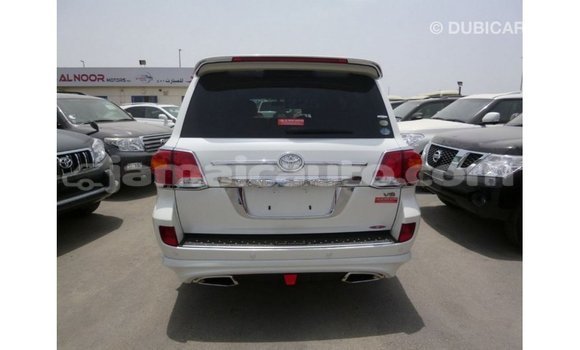 Buy Import Toyota Land Cruiser White Car in Import - Dubai in Clarendon Buy Import Toyota Land Cruiser White Car in Import - Dubai in Clarendon