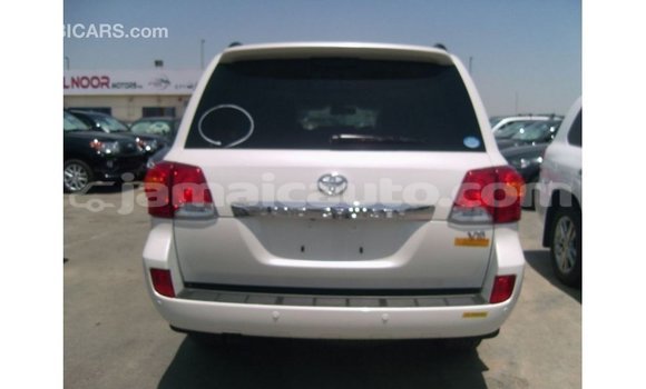 Buy Import Toyota Land Cruiser White Car in Import - Dubai in Clarendon Buy Import Toyota Land Cruiser White Car in Import - Dubai in Clarendon