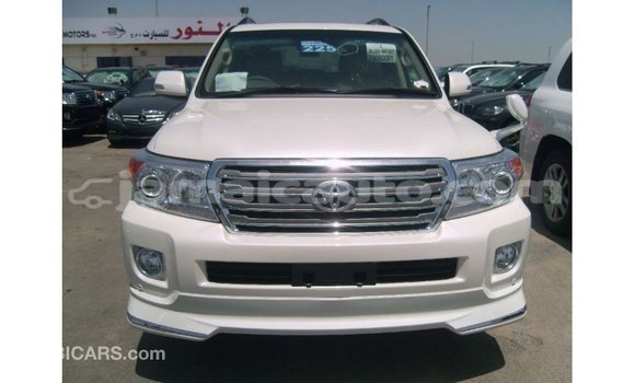 Buy Import Toyota Land Cruiser White Car in Import - Dubai in Clarendon Buy Import Toyota Land Cruiser White Car in Import - Dubai in Clarendon
