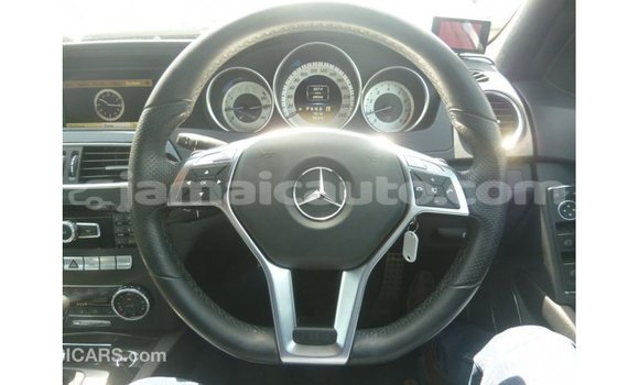 Buy Import Mercedes-Benz 200 Other Car in Import - Dubai in Clarendon Buy Import Mercedes-Benz 200 Other Car in Import - Dubai in Clarendon