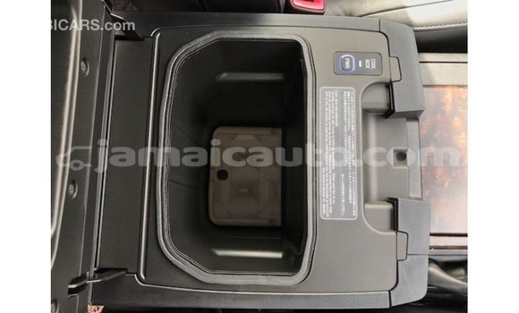 Buy Import Toyota Land Cruiser White Car in Import - Dubai in Clarendon Buy Import Toyota Land Cruiser White Car in Import - Dubai in Clarendon