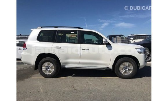 Buy Import Toyota Land Cruiser White Car in Import - Dubai in Clarendon Buy Import Toyota Land Cruiser White Car in Import - Dubai in Clarendon