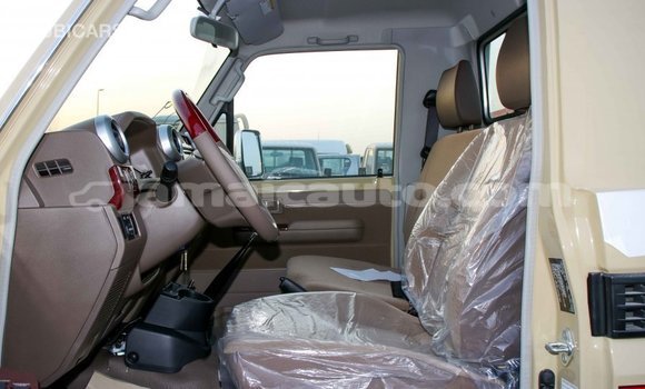 Buy Import Toyota Land Cruiser Beige Car in Import - Dubai in Clarendon Buy Import Toyota Land Cruiser Beige Car in Import - Dubai in Clarendon