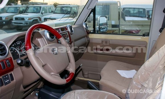 Buy Import Toyota Land Cruiser Beige Car in Import - Dubai in Clarendon Buy Import Toyota Land Cruiser Beige Car in Import - Dubai in Clarendon