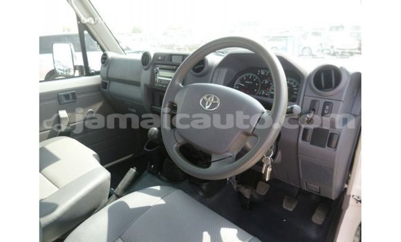 Buy Import Toyota Land Cruiser White Car in Import - Dubai in Clarendon Buy Import Toyota Land Cruiser White Car in Import - Dubai in Clarendon