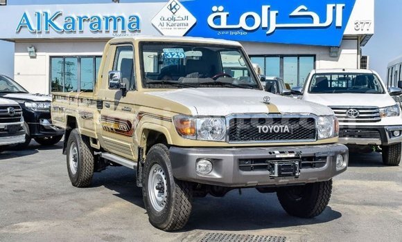 Buy Import Toyota Land Cruiser Beige Car in Import - Dubai in Clarendon Buy Import Toyota Land Cruiser Beige Car in Import - Dubai in Clarendon