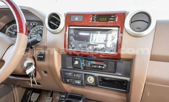 Buy Import Toyota Land Cruiser Beige Car in Import - Dubai in Clarendon Buy Import Toyota Land Cruiser Beige Car in Import - Dubai in Clarendon