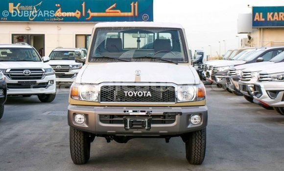 Buy Import Toyota Land Cruiser Beige Car in Import - Dubai in Clarendon Buy Import Toyota Land Cruiser Beige Car in Import - Dubai in Clarendon