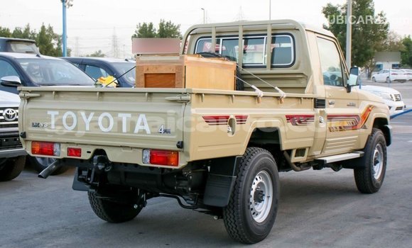 Buy Import Toyota Land Cruiser Beige Car in Import - Dubai in Clarendon Buy Import Toyota Land Cruiser Beige Car in Import - Dubai in Clarendon
