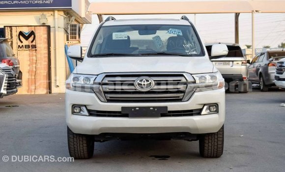 Buy Import Toyota Land Cruiser White Car in Import - Dubai in Clarendon Buy Import Toyota Land Cruiser White Car in Import - Dubai in Clarendon