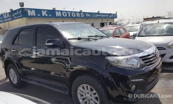 Acheter Import Voiture Toyota Fortuner Noir à Import - Dubai, Clarendon Acheter Import Voiture Toyota Fortuner Noir à Import - Dubai, Clarendon