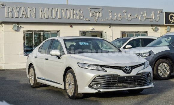Acheter Import Voiture Toyota Camry Blanc à Import - Dubai, Clarendon Acheter Import Voiture Toyota Camry Blanc à Import - Dubai, Clarendon