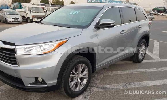 Acheter Import Voiture Toyota Highlander Autre à Import - Dubai, Clarendon Acheter Import Voiture Toyota Highlander Autre à Import - Dubai, Clarendon