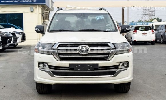 Buy Import Toyota Land Cruiser White Car in Import - Dubai in Clarendon Buy Import Toyota Land Cruiser White Car in Import - Dubai in Clarendon