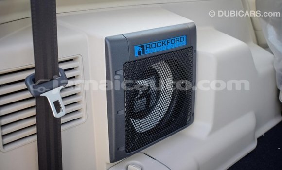 Acheter Import Voiture Mitsubishi Pajero Blanc à Import - Dubai, Clarendon Acheter Import Voiture Mitsubishi Pajero Blanc à Import - Dubai, Clarendon