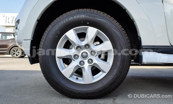Buy Import Mitsubishi Pajero White Car in Import - Dubai in Clarendon
