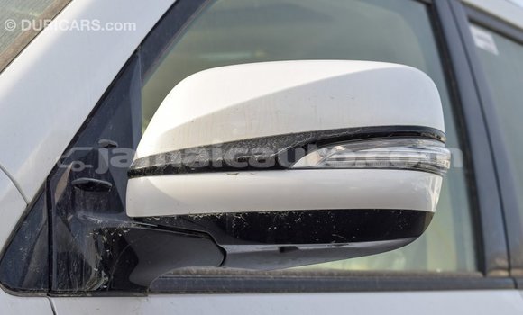 Acheter Import Voiture Lexus LX Blanc à Import - Dubai, Clarendon Acheter Import Voiture Lexus LX Blanc à Import - Dubai, Clarendon