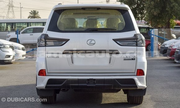 Acheter Import Voiture Lexus LX Blanc à Import - Dubai, Clarendon Acheter Import Voiture Lexus LX Blanc à Import - Dubai, Clarendon