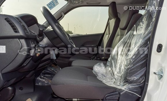 Acheter Import Voiture Toyota Hiace Blanc à Import - Dubai, Clarendon Acheter Import Voiture Toyota Hiace Blanc à Import - Dubai, Clarendon