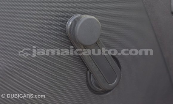 Acheter Import Voiture Toyota Hiace Blanc à Import - Dubai, Clarendon Acheter Import Voiture Toyota Hiace Blanc à Import - Dubai, Clarendon