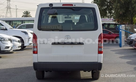 Acheter Import Voiture Toyota Hiace Blanc à Import - Dubai, Clarendon Acheter Import Voiture Toyota Hiace Blanc à Import - Dubai, Clarendon