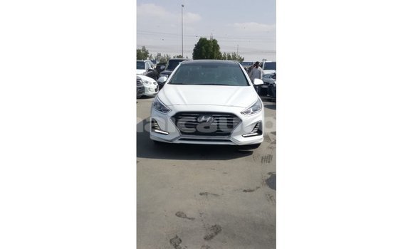 Buy Import Hyundai Sonata White Car in Import - Dubai in Clarendon Buy Import Hyundai Sonata White Car in Import - Dubai in Clarendon