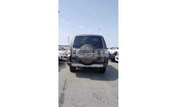 Acheter Import Voiture Mitsubishi Pajero Marron à Import - Dubai, Clarendon Acheter Import Voiture Mitsubishi Pajero Marron à Import - Dubai, Clarendon