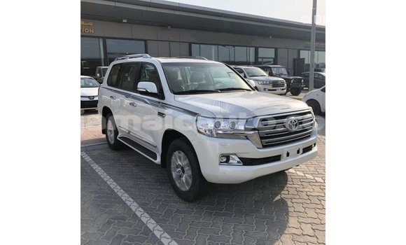 Buy Import Toyota Land Cruiser White Car in Import - Dubai in Clarendon Buy Import Toyota Land Cruiser White Car in Import - Dubai in Clarendon