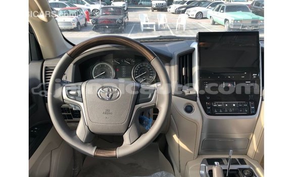 Buy Import Toyota Land Cruiser White Car in Import - Dubai in Clarendon Buy Import Toyota Land Cruiser White Car in Import - Dubai in Clarendon