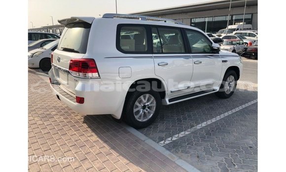 Buy Import Toyota Land Cruiser White Car in Import - Dubai in Clarendon Buy Import Toyota Land Cruiser White Car in Import - Dubai in Clarendon