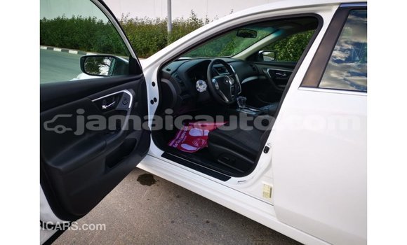 Buy Import Nissan Altima White Car in Import - Dubai in Clarendon Buy Import Nissan Altima White Car in Import - Dubai in Clarendon