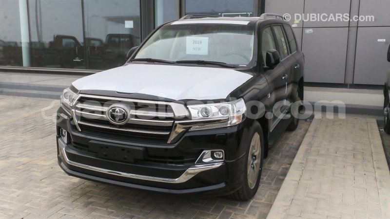 Big with watermark toyota land cruiser clarendon import dubai 2613