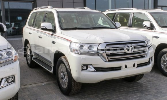 Buy Import Toyota Land Cruiser White Car in Import - Dubai in Clarendon Buy Import Toyota Land Cruiser White Car in Import - Dubai in Clarendon