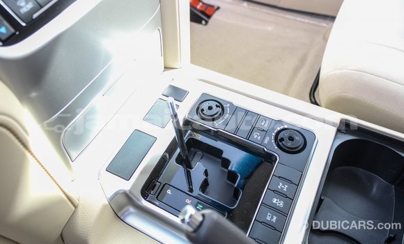 Buy Import Toyota Land Cruiser White Car in Import - Dubai in Clarendon Buy Import Toyota Land Cruiser White Car in Import - Dubai in Clarendon