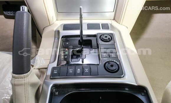 Buy Import Toyota Land Cruiser White Car in Import - Dubai in Clarendon Buy Import Toyota Land Cruiser White Car in Import - Dubai in Clarendon