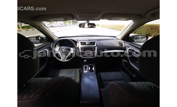 Acheter Import Voiture Nissan Altima Noir à Import - Dubai, Clarendon Acheter Import Voiture Nissan Altima Noir à Import - Dubai, Clarendon