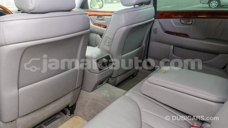 Big with watermark lexus ls clarendon import dubai 2616