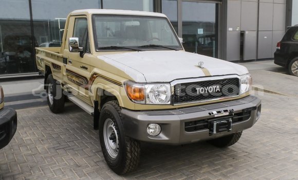 Buy Import Toyota Land Cruiser Beige Car in Import - Dubai in Clarendon Buy Import Toyota Land Cruiser Beige Car in Import - Dubai in Clarendon