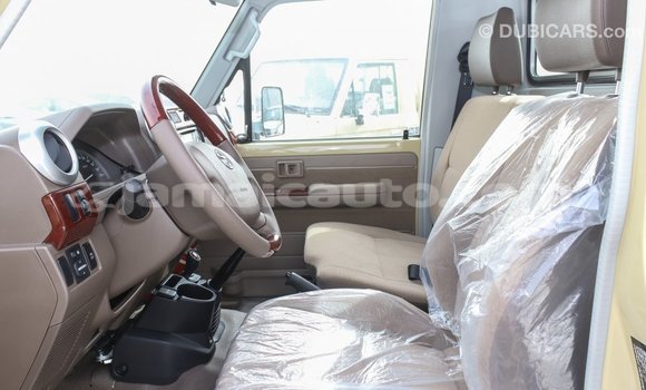Buy Import Toyota Land Cruiser Beige Car in Import - Dubai in Clarendon Buy Import Toyota Land Cruiser Beige Car in Import - Dubai in Clarendon