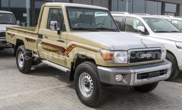 Buy Import Toyota Land Cruiser Beige Car in Import - Dubai in Clarendon Buy Import Toyota Land Cruiser Beige Car in Import - Dubai in Clarendon